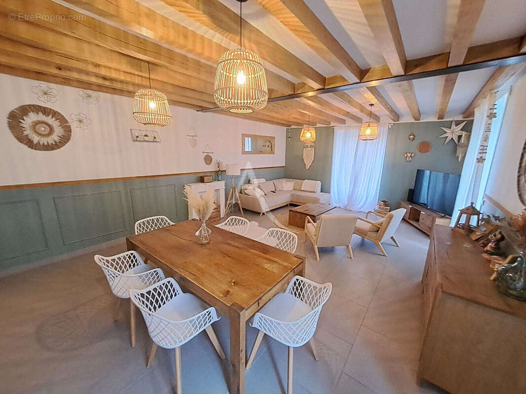 Maison à ANGERVILLE