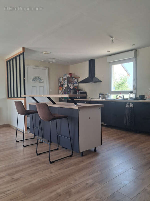 Maison de plain-pied - 4 ch - SASSAY - photo 4
