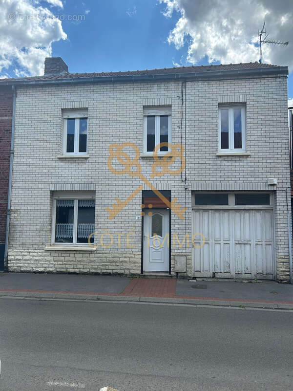 Maison à AUBY