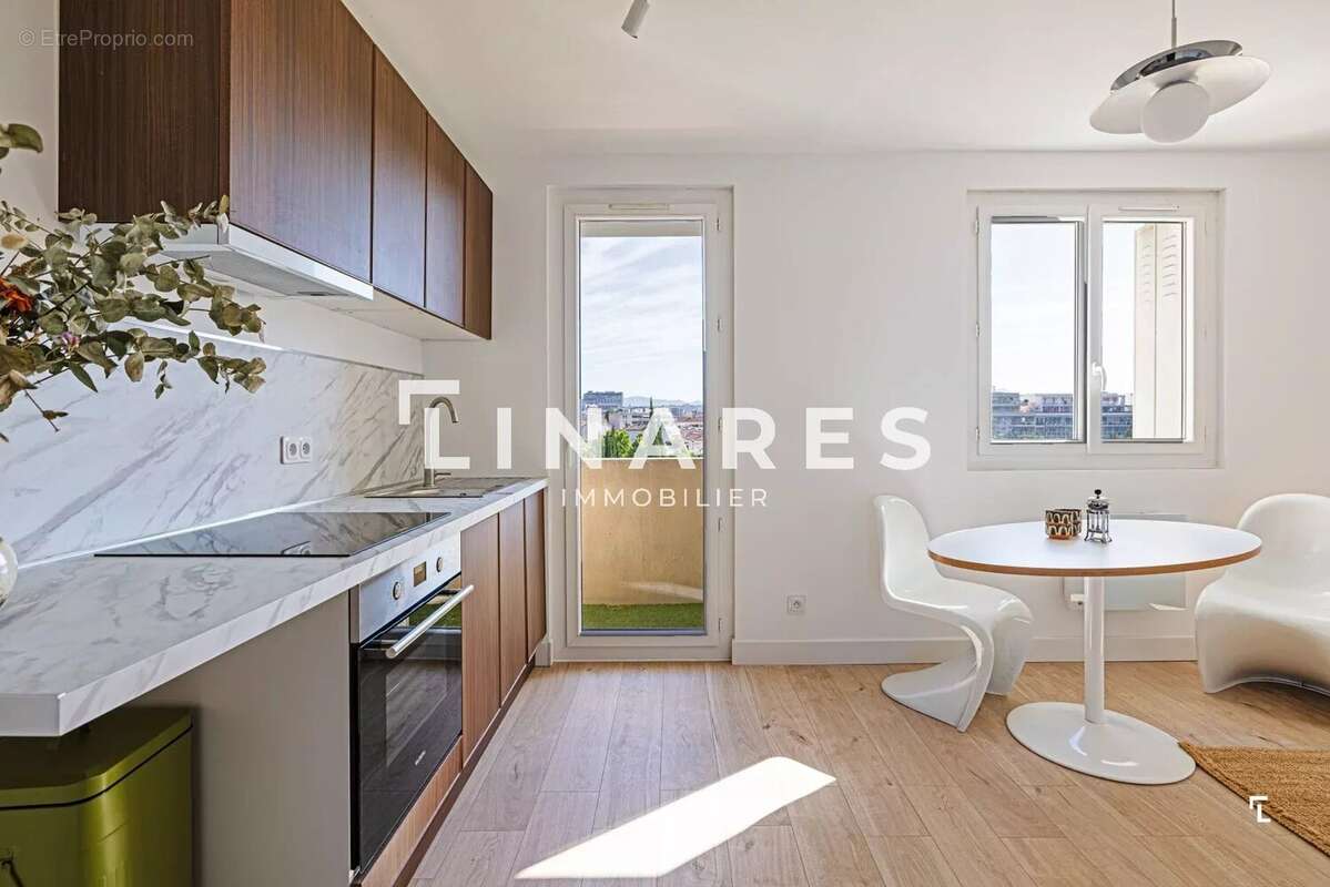 Appartement à MARSEILLE-8E