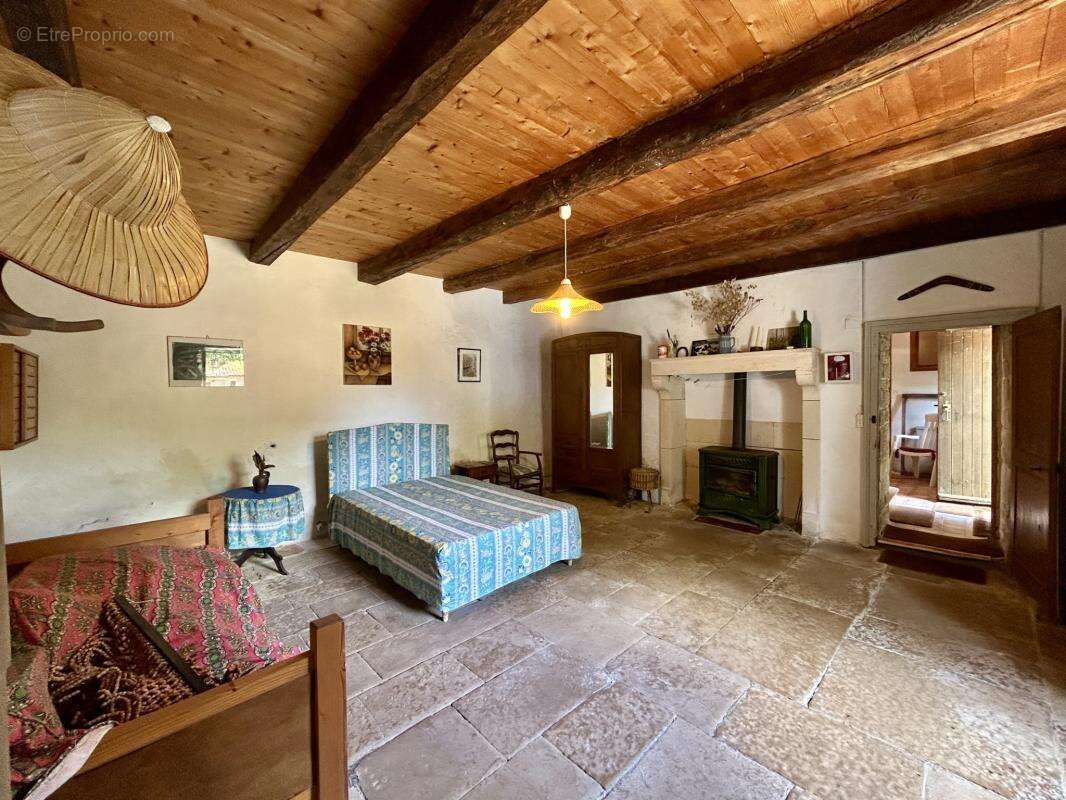 maison type longère de caractères - 156m2 - terrain 899m2 - photo 4