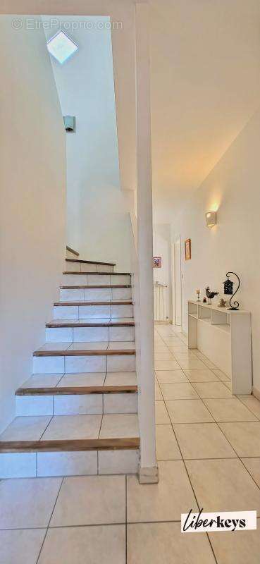 Maison à SAINT-SULPICE