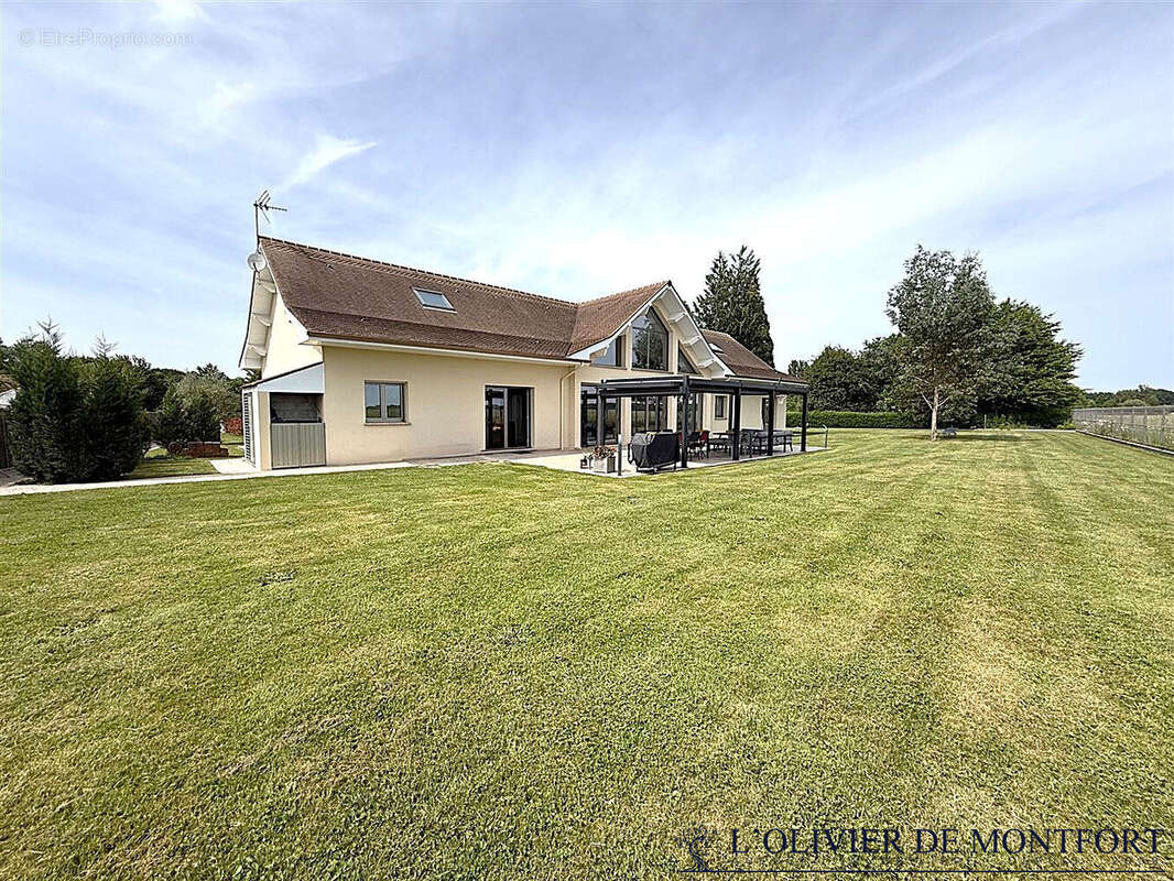 Maison à MONTFORT-L'AMAURY