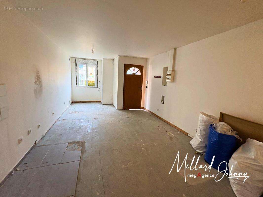 Appartement à TOULON-SUR-ARROUX