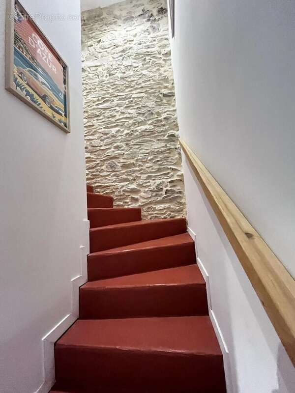 Maison à BOUVESSE-QUIRIEU