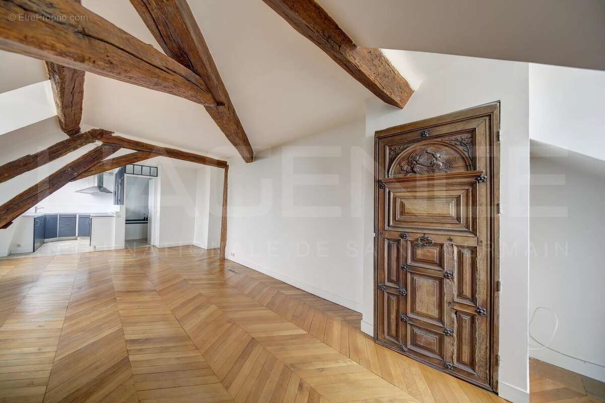 Appartement à VERSAILLES
