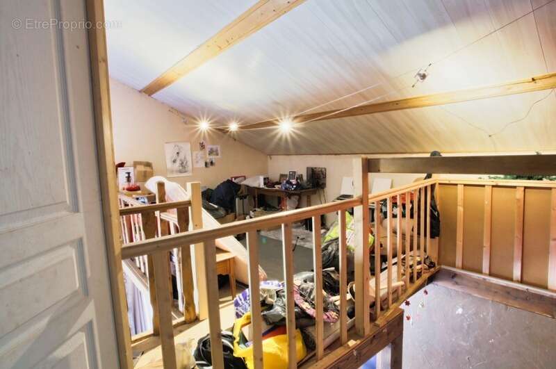 Maison à ROCHE-EN-REGNIER