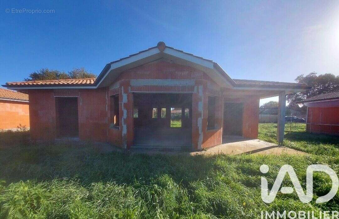 Photo 2 - Maison à SAINT-GERMAIN-D'ESTEUIL