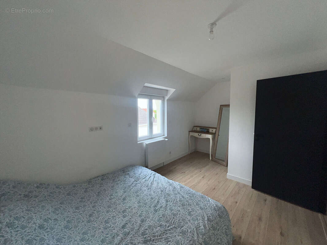 Maison à SAINT-QUENTIN