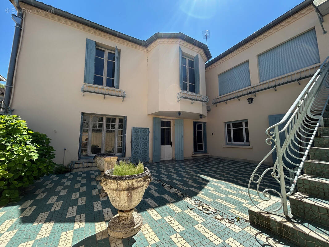 Maison à LAVARDAC