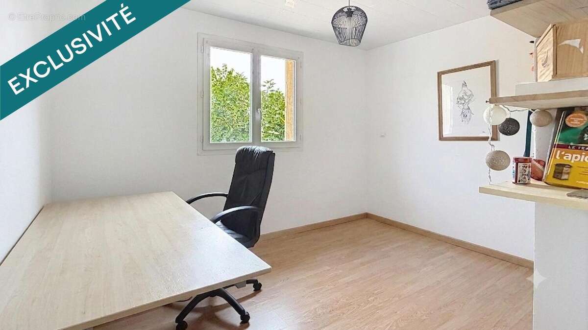 Maison 136 m² à Ambares-Et-Lagrave  - photo 5