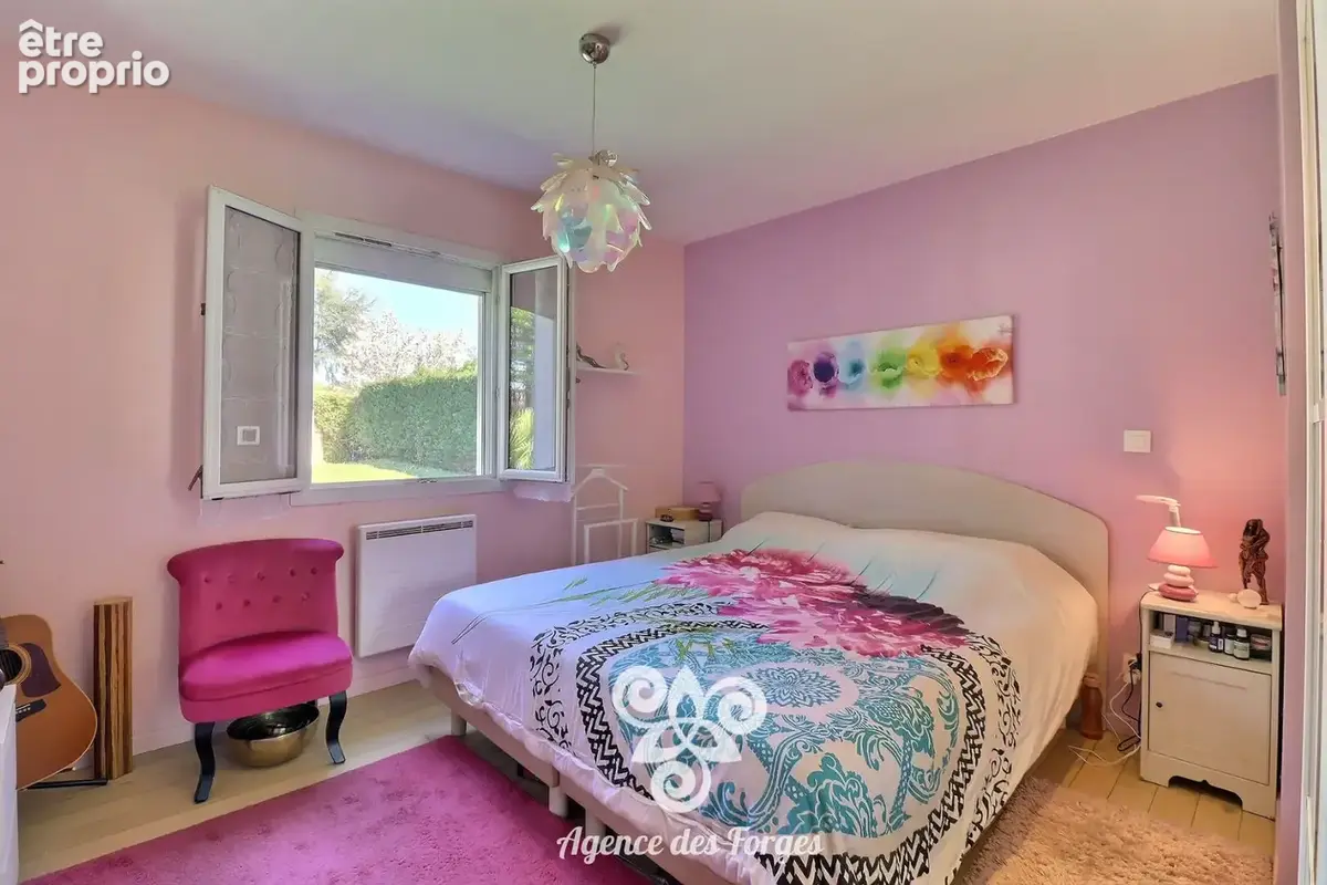Maison de plain-pied de 203m² - 4 chambres + bureau - Le Landreau - photo 13