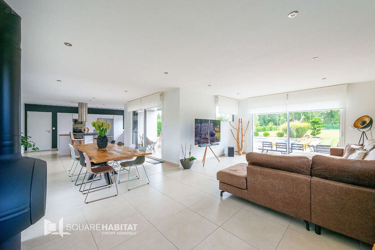 Maison à SAINT-AMAND-LES-EAUX