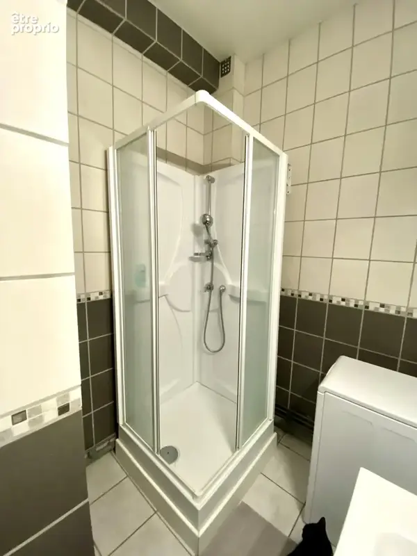 T2 de 51 m2 - Vichy centre - photo 5