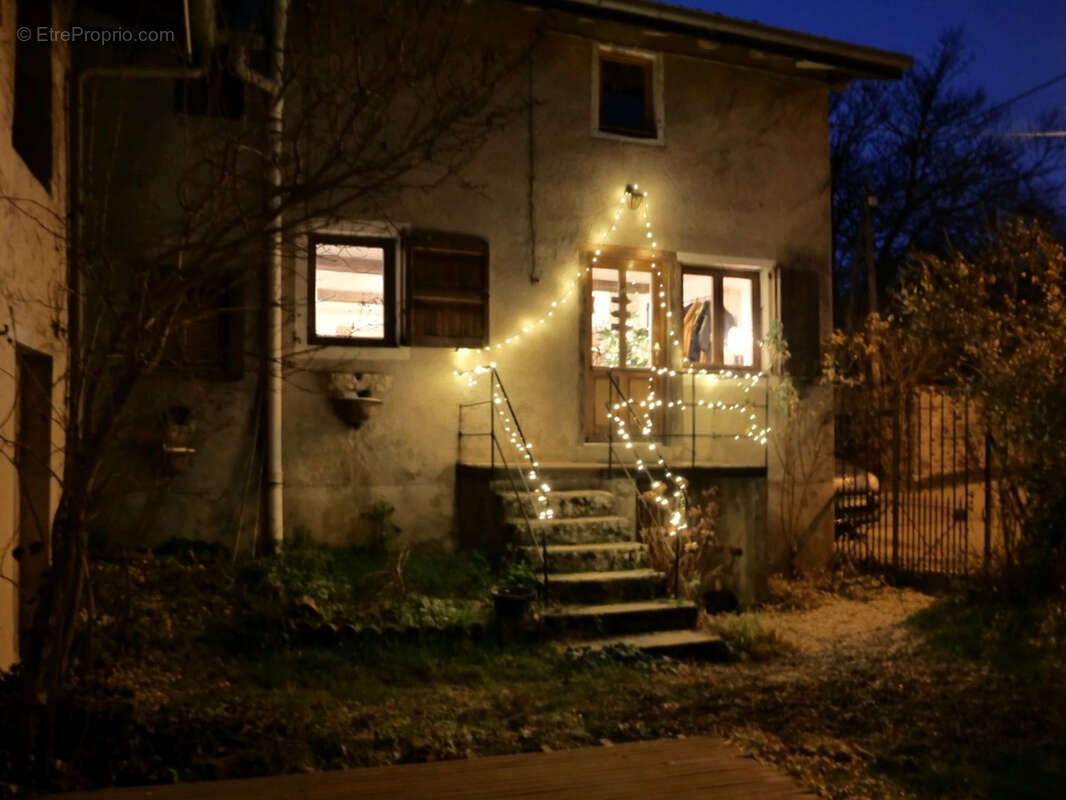 Maison à PRIAY