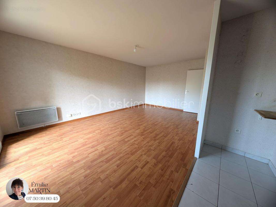 Appartement à LA CHAPELLE-DES-FOUGERETZ