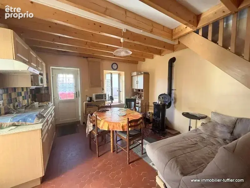 Le Breil-sur-Mérize – Petite maison pleine de potentiel ! - photo 2