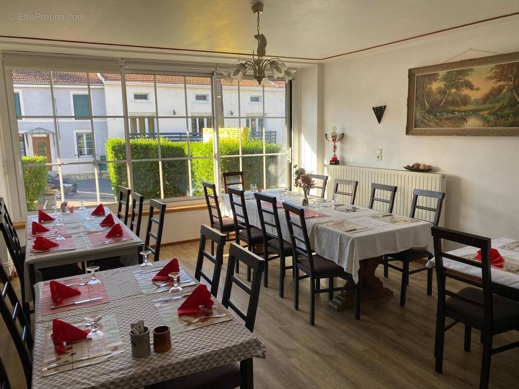 Photo 1 - Commerce à SAINT-THIEBAULT