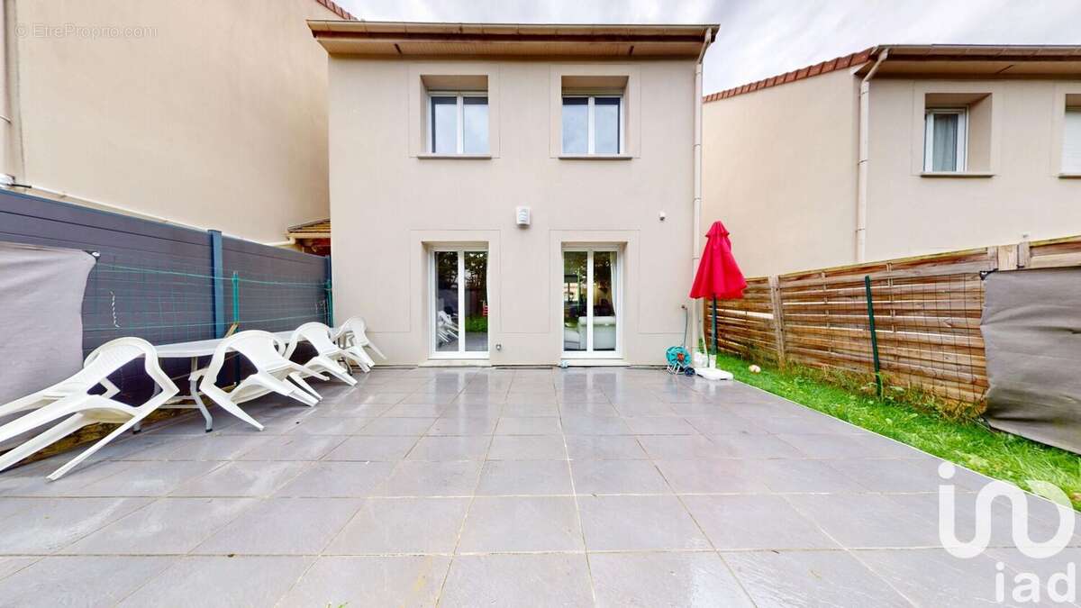 Photo 2 - Maison à MONTEREAU-FAULT-YONNE