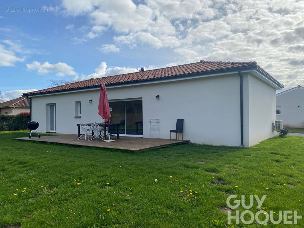 Maison à CARRESSE-CASSABER