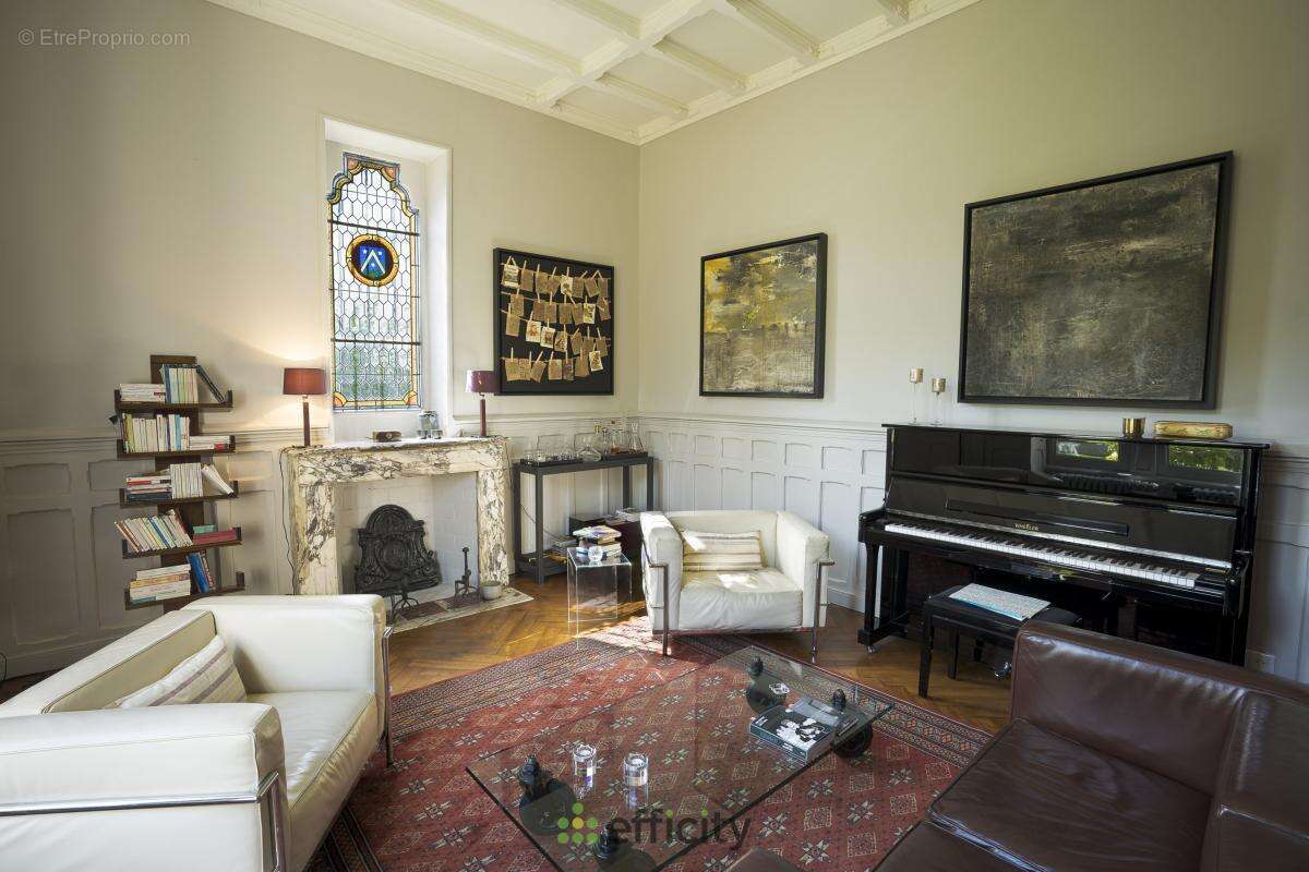 Maison à SAINT-HONORE-LES-BAINS