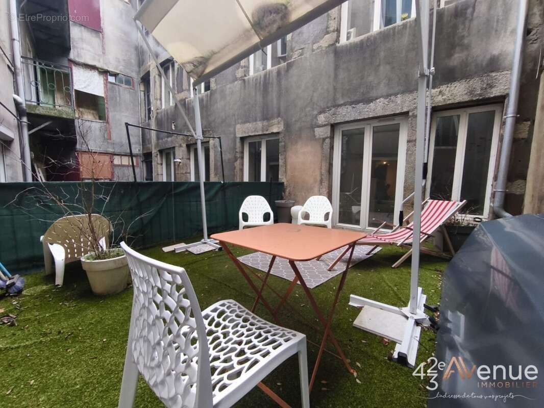 Appartement à SAINT-ETIENNE