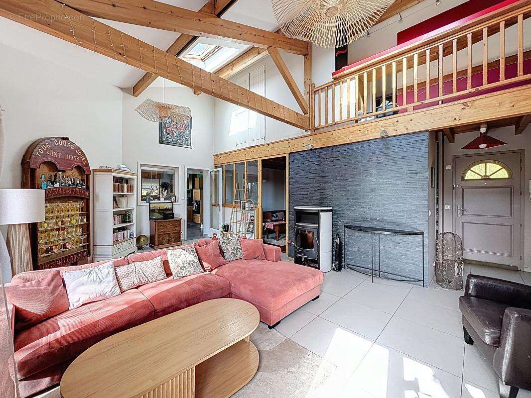 Maison à CHAZAY-D'AZERGUES