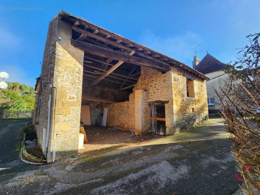 Maison à FRAYSSINET-LE-GELAT
