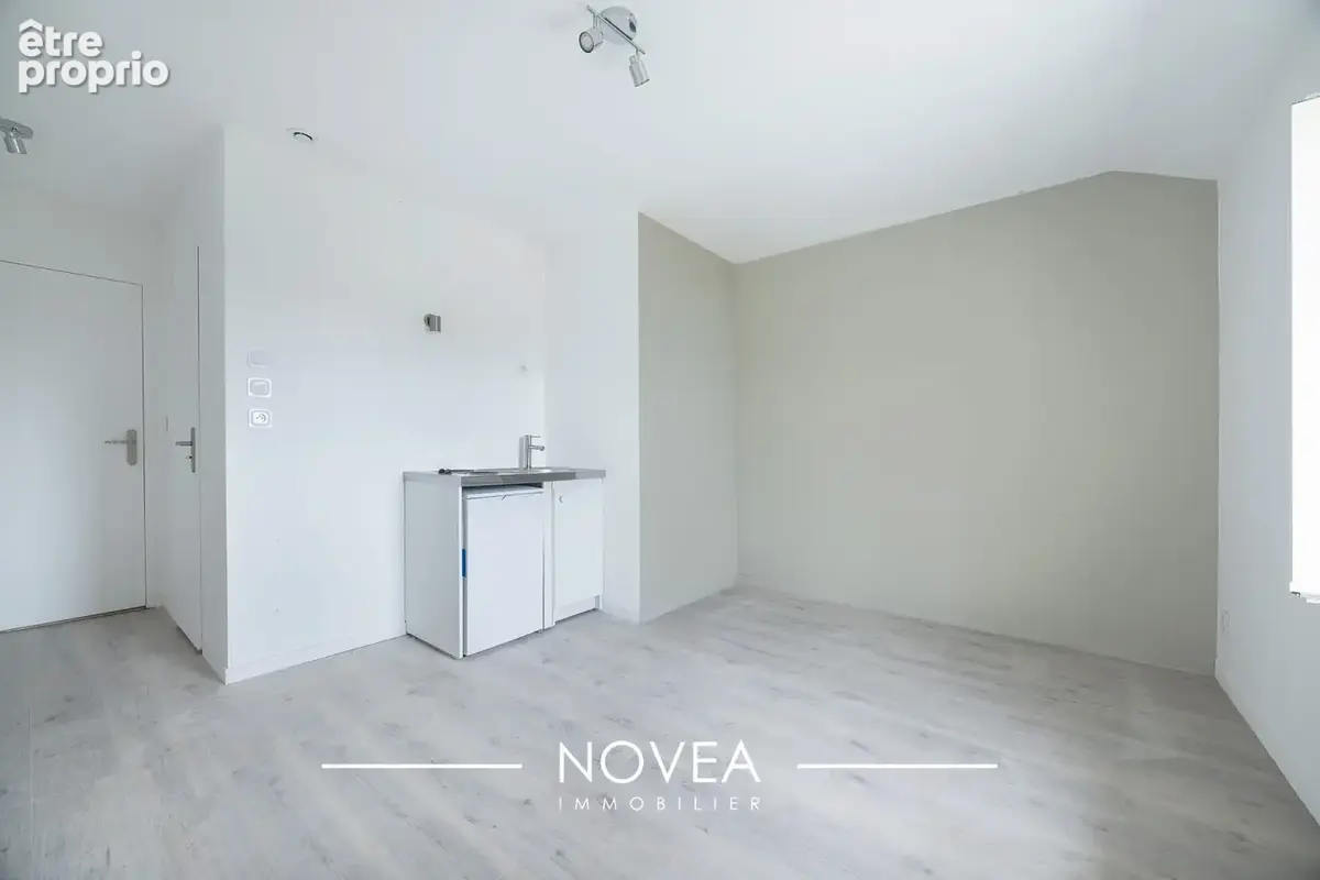 Appartement 1 pièce 14 m² à vendre à Rillieux-La-Pape (69140) - photo 2