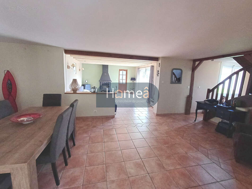 Maison à ENVERMEU
