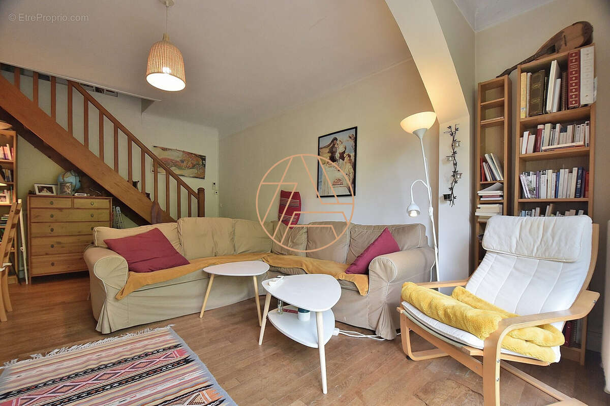 Maison à SAINT-MAUR-DES-FOSSES