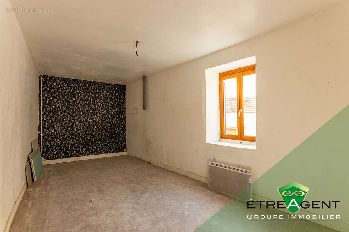 Maison à OINVILLE-SUR-MONTCIENT