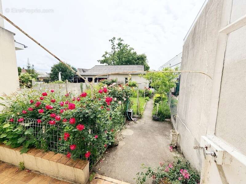 Maison entièrement rénovée - 3 chambres - Jardin plein sud - Saint-Pavin - photo 14