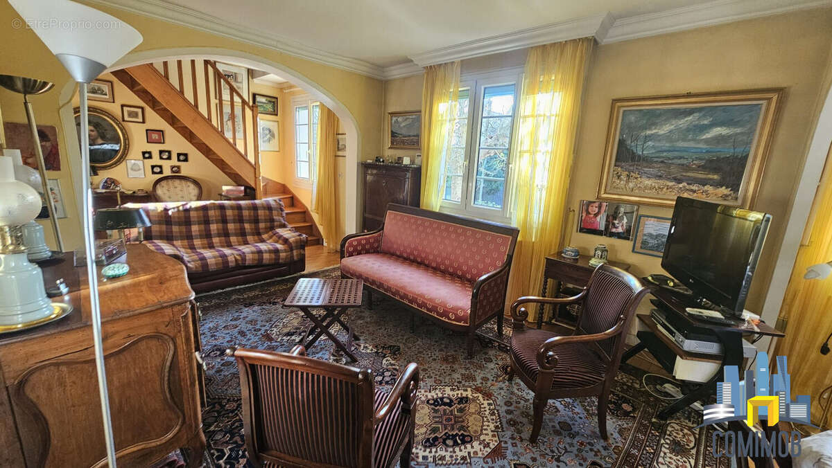 Maison à SAINT-GRATIEN