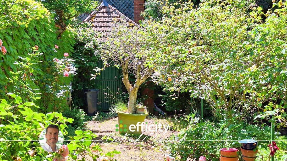 Maison 287 m² à Neronde  - photo 6