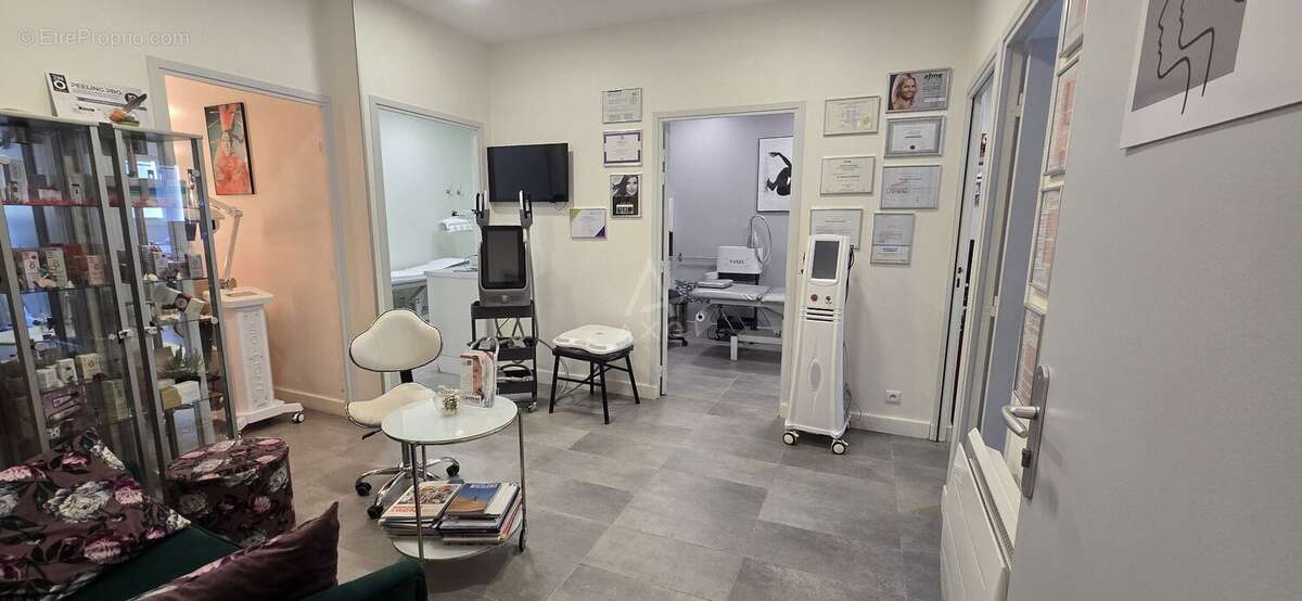 Commerce à LES LILAS