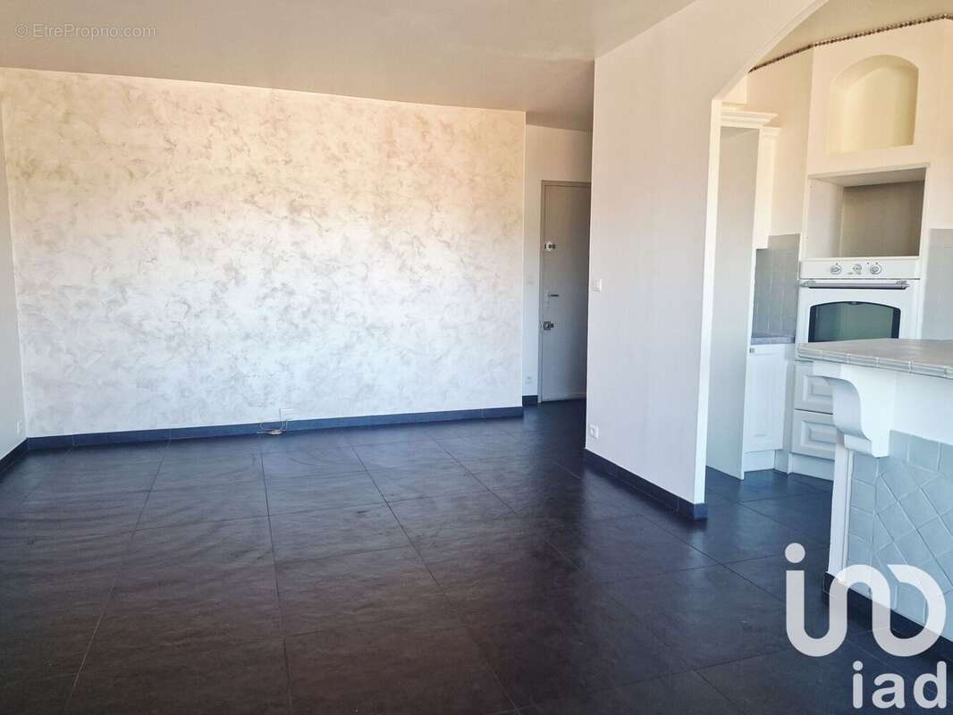 Photo 2 - Appartement à MARSEILLE-13E