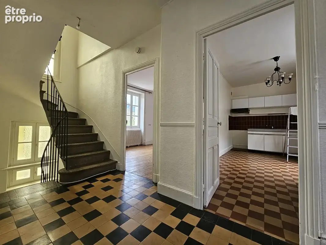 CEYRAT / BOISSÉJOUR  Maison de caractère  / 175 m² habitables / Fort potentiel - photo 5