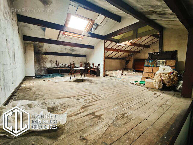 Pavillon F6 - photo 13