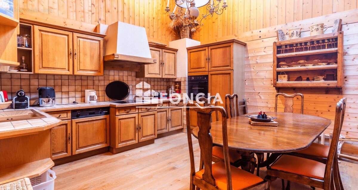 Appartement à DEMI-QUARTIER