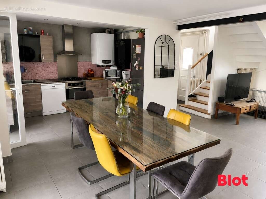 Maison 102 m² à Reze  - photo 2