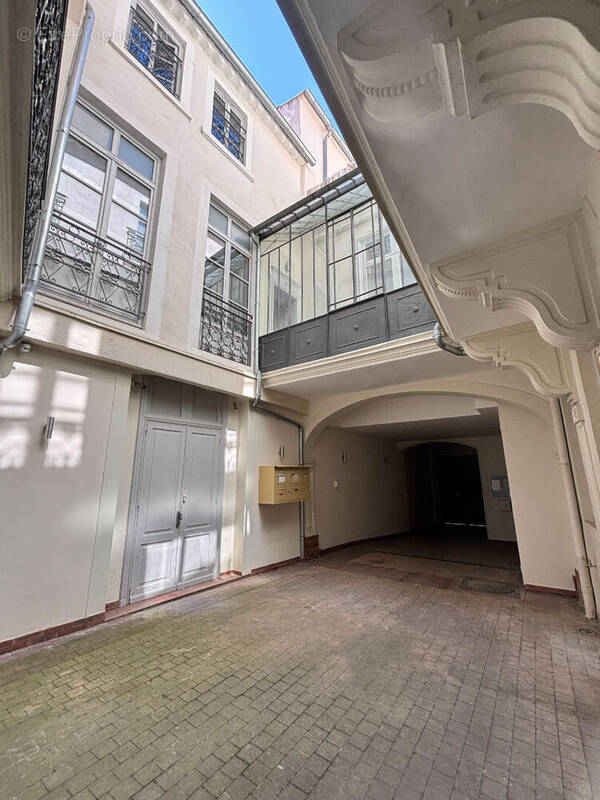 Appartement à BEZIERS