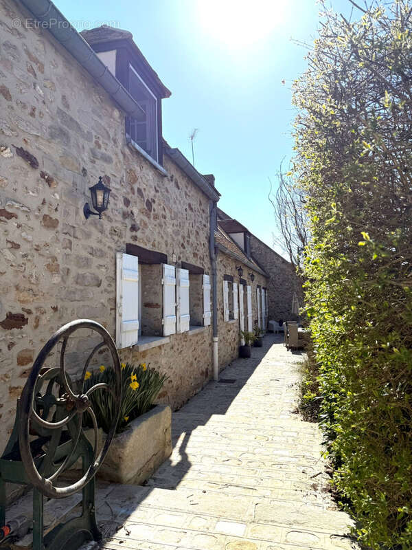 Maison à MOISENAY