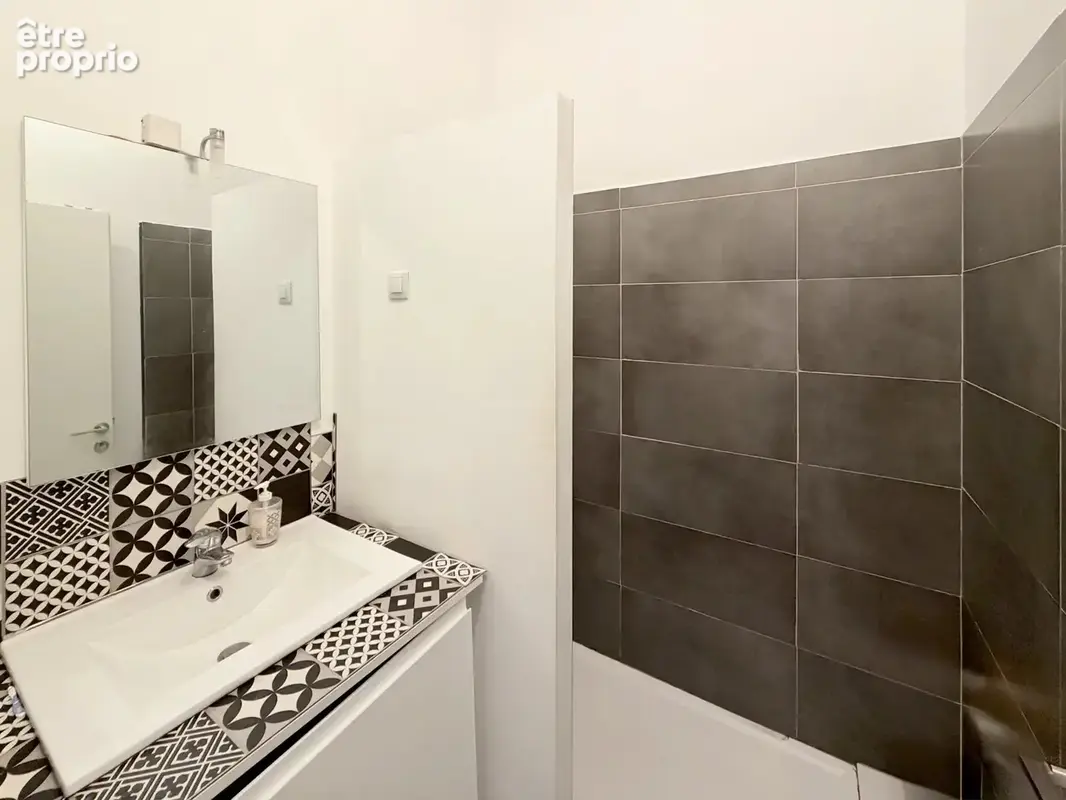Thiers appartement t3 de caractère au calme - photo 6