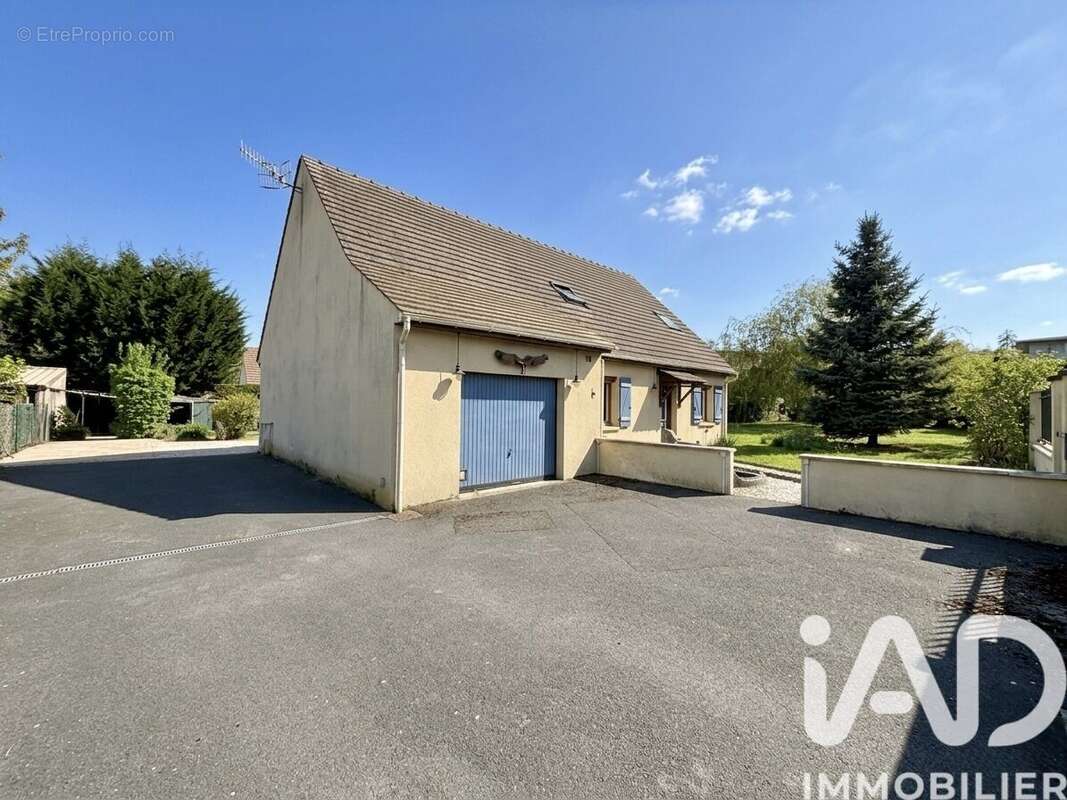Photo 2 - Maison à VILLERS-COTTERETS