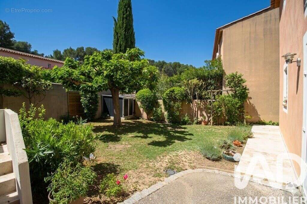 Photo 2 - Maison à VENTABREN
