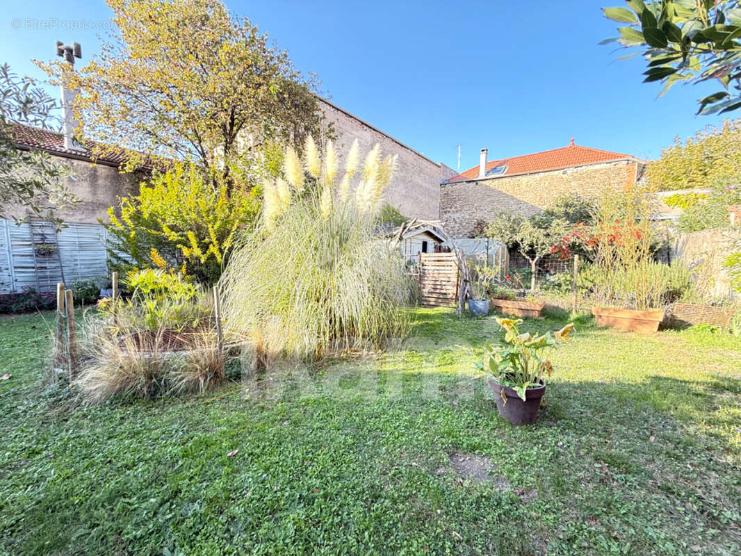 Maison à ROMANS-SUR-ISERE