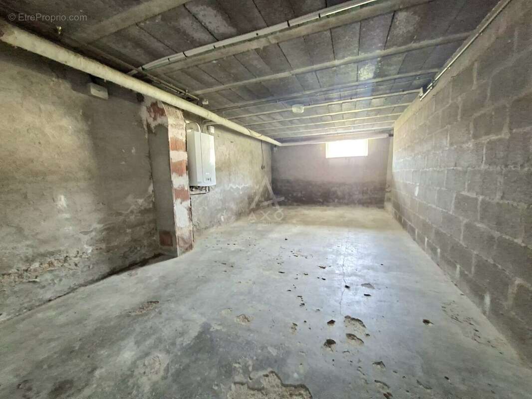 Maison à VARENNES-VAUZELLES