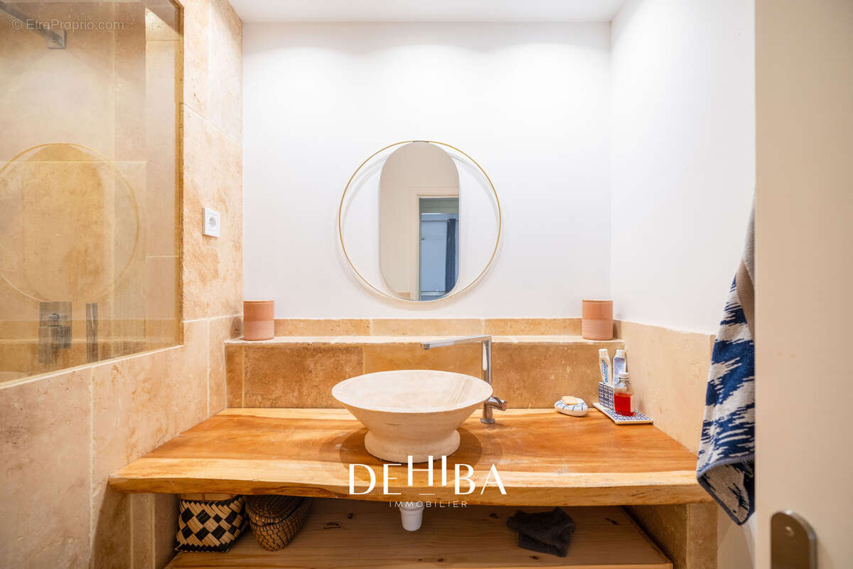 Appartement à MARSEILLE-8E