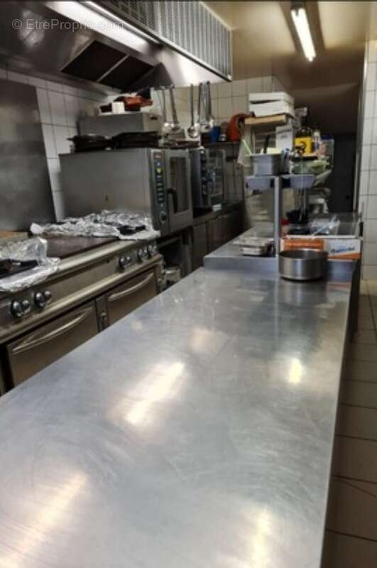 Commerce à NEUFCHATEAU